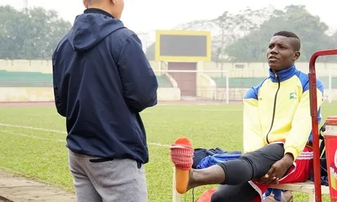 Ngoại binh SLNA chấn thương sau 90 phút bị "hành hạ" trên sân Vinh