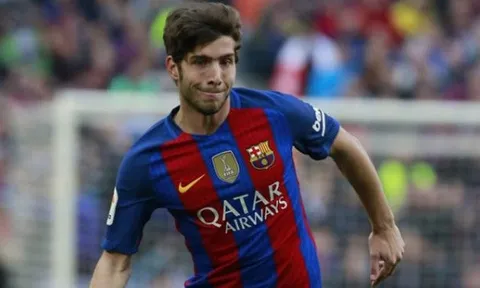 Ngoại hạng Anh đang vẫy gọi Sergi Roberto