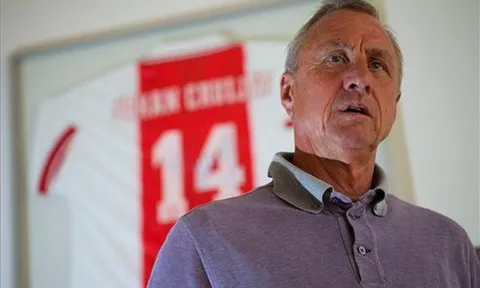 Ngoại hạng Anh dưới "giáo đường Johan Cruyff"