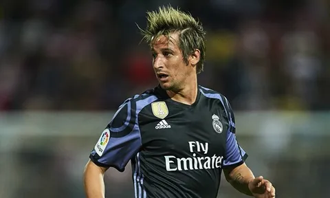 Ngư dân thoát chết nhờ tàu đánh cá của sao Real Madrid