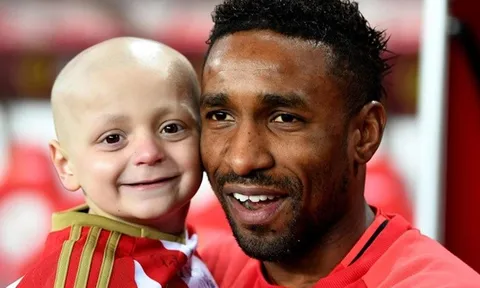 Người bạn nhỏ qua đời, trái tim Jermaine Defoe như vỡ vụn