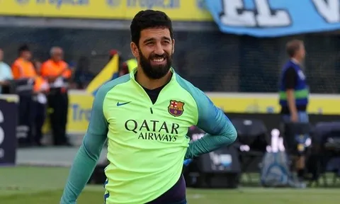 Người đại diện xác nhận tương lai của Arda Turan