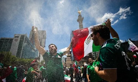 Người dân Mexico ăn mừng ra sao sau chiến thắng lịch sử trước Đức