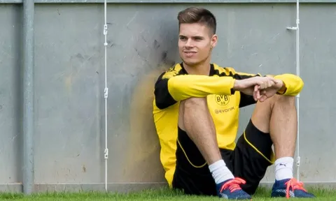 'Nhạc trưởng' Dortmund mang đến tin vui cho CĐV