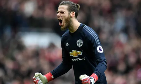 Nhận Găng tay vàng, fan Man United sợ mất De Gea