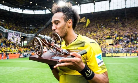 Nhìn lại Bundesliga 2016/17 qua những con số: Có không ít kỉ lục