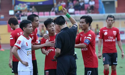 Nhìn từ chấn thương của Văn Hào: Trách nhiệm của trọng tài đến đâu?
