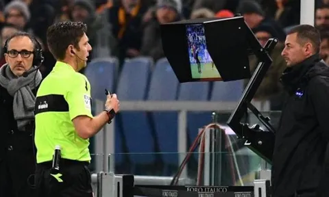 'Công nghệ VAR sẽ quyết định sự thành công của World Cup'