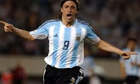 Những bàn thắng đã làm nên thương hiệu của Hernan Crespo