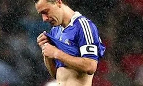 Những giọt nước mắt không thể nào quên của John Terry