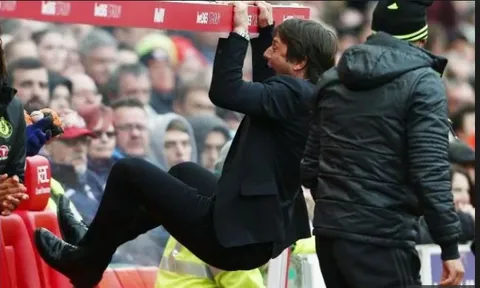 Những màn ăn mừng bá đạo của Antonio Conte