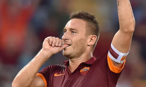 Những pha bóng để đời của Totti