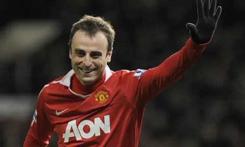Những pha chạm bóng đầy tinh tế của Dimitar Berbatov