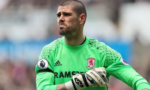 Những pha cứu thua xuất thần của Victor Valdes