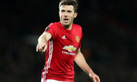 Những pha xử lý đỉnh cao của Michael Carrick