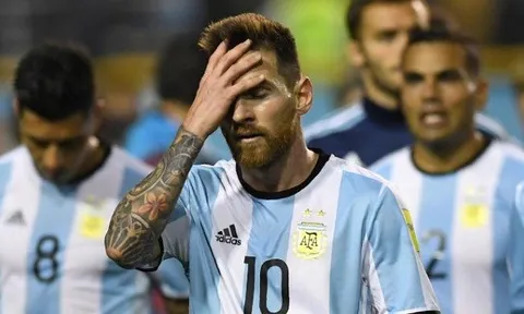 Những quyết định 'tự sát' của HLV Jorge Sampaoli