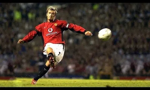 Những siêu phẩm đá phạt trong lịch sử Man United