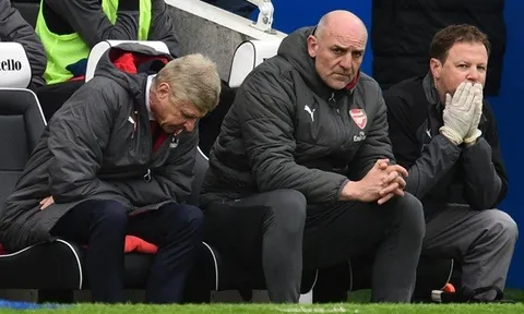 Emery đến, huyền thoại Arsenal sắp "bật bãi"