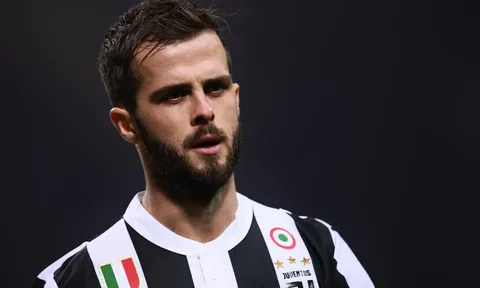NÓNG: Đại gia Anh 'phá bĩnh' Barca vụ Pjanic, đã chào giá đến Juve