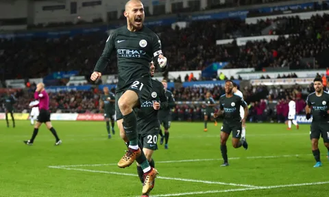 Vì sao David Silva bị gạch tên khỏi trận Arsenal?