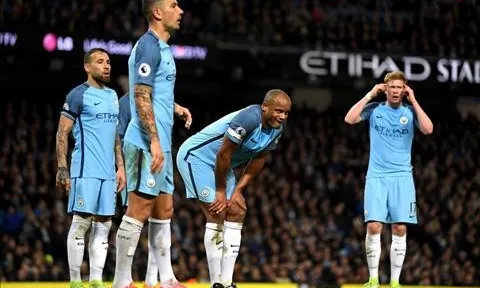 Nóng: Man City bị cấm chuyển nhượng trong 2 năm