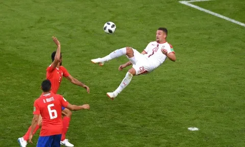 NÓNG: Juve hụt hơi, MU "một mình một ngựa" vụ Milinkovic-Savic
