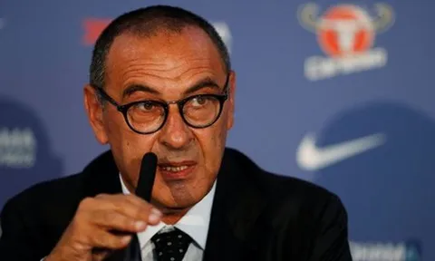NÓNG: Maurizio Sarri chính thức lên tiếng về 3 thương vụ Hazard, Courtois và Willian