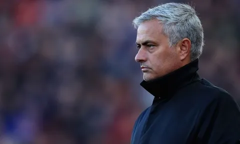 Nóng: Mourinho khẳng định sẽ rời Man Utd