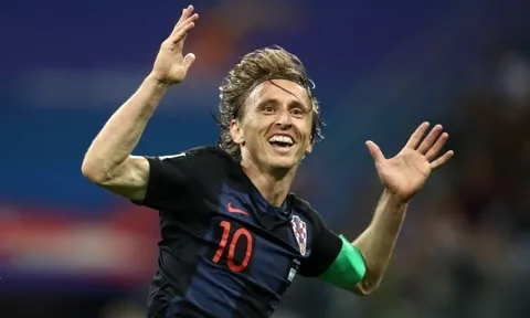 NÓNG: Sao bự Real bất ngờ muốn làm đối thủ của Ronaldo