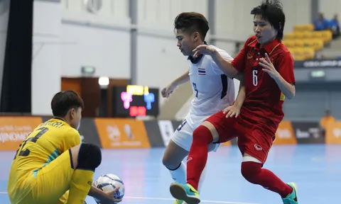 Futsal nữ Việt Nam chịu thua người Thái sau 20 phút