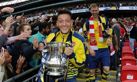 Oezil: Arsenal sẵn sàng 'liều mạng' vì cup FA