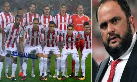 Thi đấu tệ hại, cả đội Olympiakos bị ông chủ đuổi