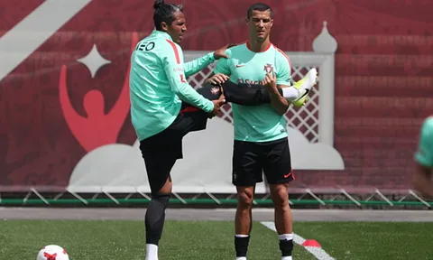 Alves: "Ronaldo sẽ thành công tại Juve"