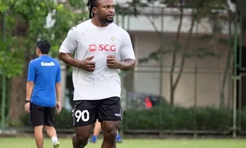 Hà Nội FC nhận tin dữ về Oseni trước trận tái đấu HAGL