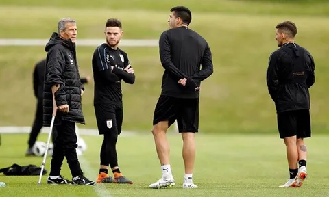 Thông điệp về tình yêu bóng đá của HLV Tabarez