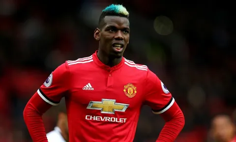 Thăng hoa tột độ, Pogba tri ân 2 cái tên