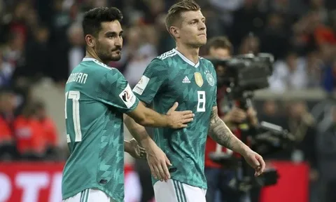 Paulinho khiến Kroos tắt điện như thế nào?