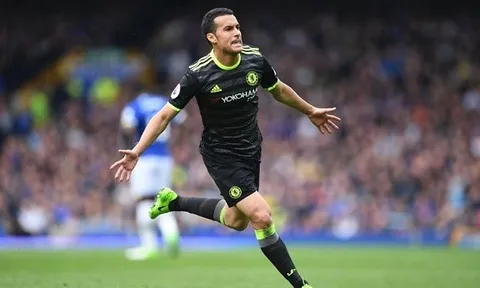 Pedro chỉ trích chính sách dùng người của Barca