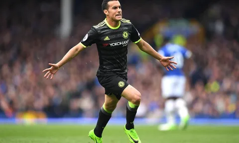 Pedro tỏa sáng đúng lúc, Chelsea tiến rất gần đến chức vô địch