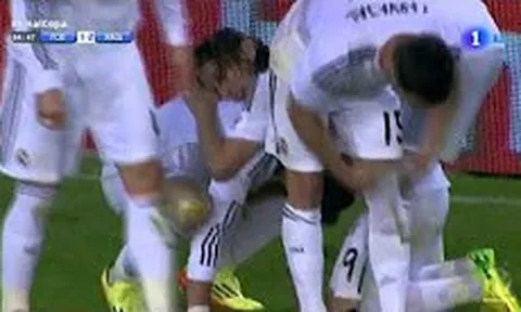 Pha bứt tốc ghi bàn để đời của Gareth Bale