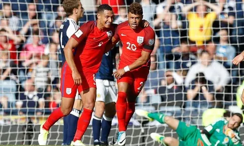 Pha solo và dứt điểm đẳng cấp của Chamberlain vào lưới Scotland