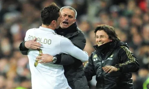 Phản công sắc lẹm như Real Madrid của Jose Mourinho