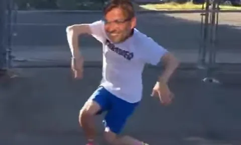 Phản ứng của Klopp khi biết Salah không thi đấu vào đêm qua
