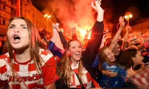 'Pháp sẽ đối mặt với 4,5 triệu người Croatia trong trận chung kết'