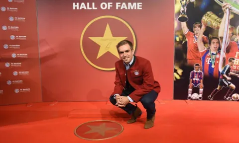 Philipp Lahm bảnh bao đi vào ngôi nhà Huyền thoại của Bayern