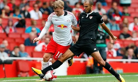 Phung phí cơ hội, Á quân Bundesliga được dạy cho một bài học