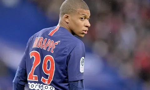 PSG đối phó Công bằng tài chính: Mbappe - vật hy sinh?