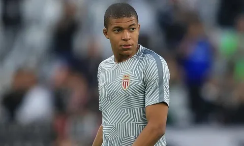 PSG mua Mbappe sẽ khiến Ligue 1 'loạn lạc'