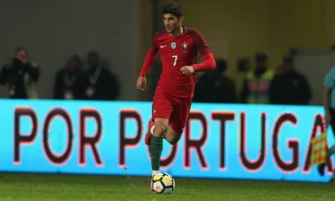 PSG nỗ lực đáp ứng FFP: Ra giá khủng cho 'Ronado đệ nhị'