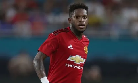 Quan điểm: Man Utd 'rối như tơ vò', đừng mơ cạnh tranh với Man City, Liverpool